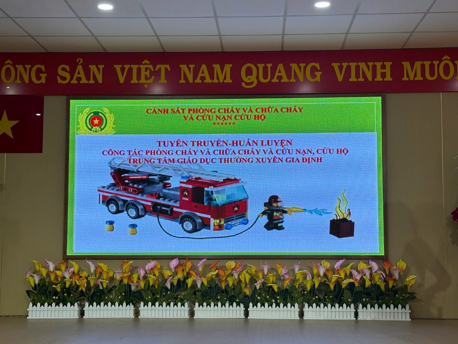 Tổ chức “Tập huấn công tác phòng cháy chữa cháy-cứu nạn, cứu hộ cho viên chức, giáo viên, học viên Trung tâm”